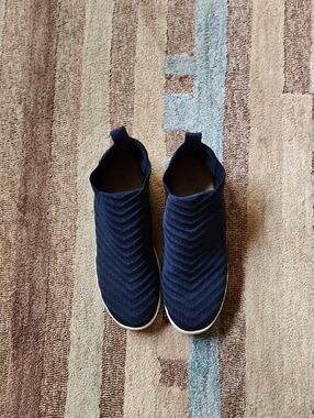 White Mountain Men's Navy Slip-On Knit Sneakers